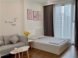 Tôi cần tiền cần bán gấp căn studio phân khu cao cấp masteri giá 2.8 tỷ.  0963 877 ***