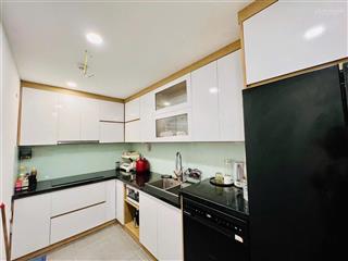 Chính chủ bán căn hộ 111m2 sổ đỏ, full nội thất, giá tốt nhất dự án.
