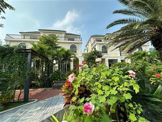 Biệt thự thự đơn lập starlake. căn góc, vườn hoa. vị trí siêu đẹp