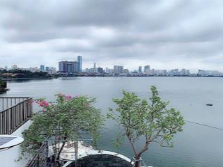 Bán toà nhà mặt phố từ hoa  220m2  mt9 m. view hồ tây mênh mông !