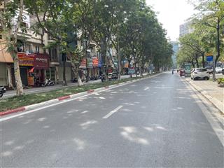Vợ chồng tôi cần bán toà nhà mặt phố trần đăng ninh. 96/110m2  xây 10 tầng. dòng tiền 2 tỷ/ năm !