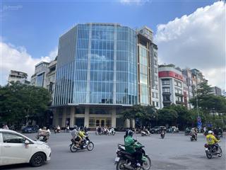 Mặt phố duy tân  trần thái tông. lô góc 300m2  mặt tiền 28m ! vị trí siêu đắc địa !