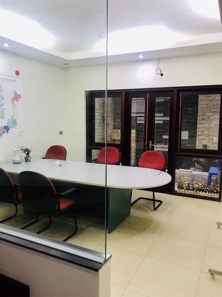 Cho thuê nhà liền kề 4.5 tầng làm văn phòng hoặc để ở tại kđt văn phú   0985 511 ***