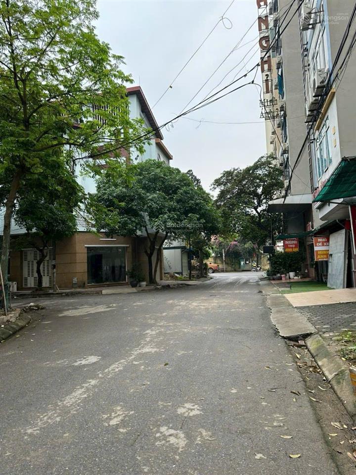 Chính chủ gửi bán nhà liền kề thô khu đô thị văn phú.