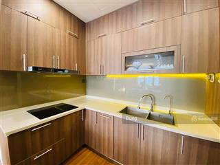 Bán cc d11 sunrise building trần thái tông 90m2 2pn 6.1 tỷ siêu rẻ