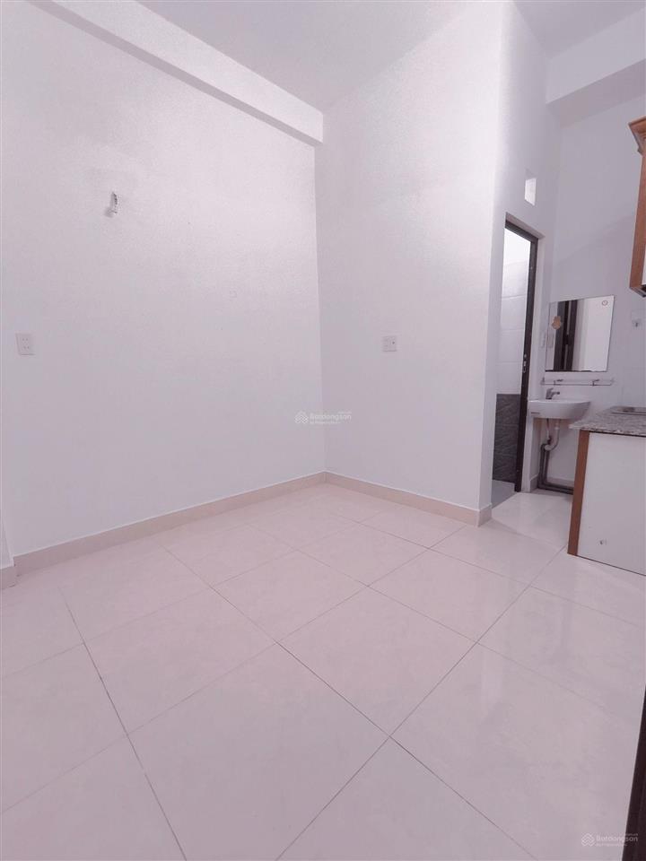 Cho thuê phòng tân phú ngay aeon tân phú  giờ giấc tự do cách aeon 1 phút đi bộ