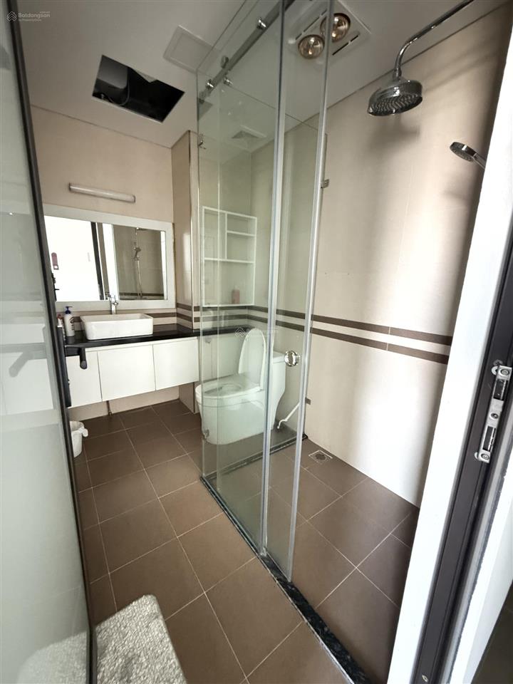 Bán nhà phố thảo nguyên full nội thất vị trí kinh doanh đẹp