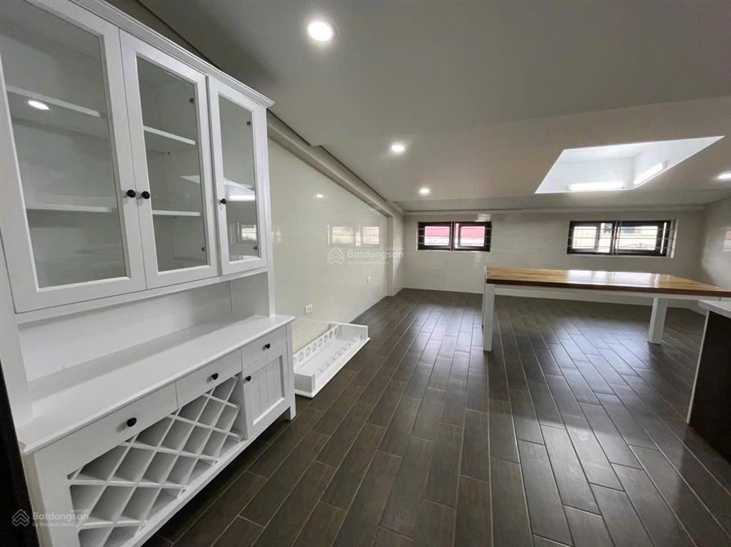 Bán nhà phố thảo nguyên full nội thất vị trí kinh doanh đẹp