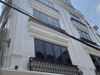 Bán nhà mới 7 tầng 50m2  liễu giai, ba đình  ô tô tránh, lô góc, kinh doanh  giá 17.8 tỷ