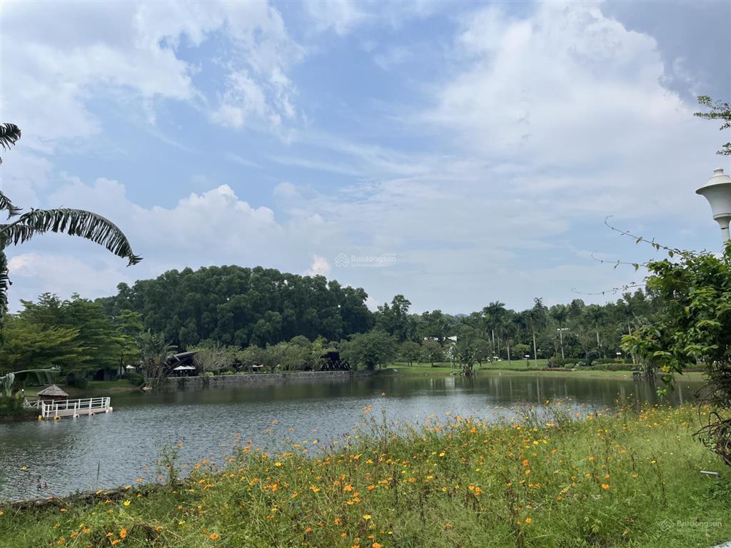 Cần chuyển nhượng lô đất góc mặt hồ thiên yến flamingo đại lải