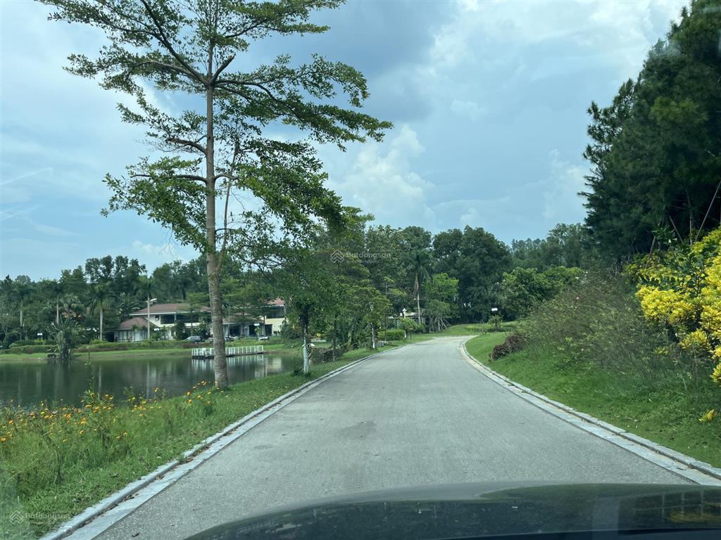 Cần chuyển nhượng lô đất góc mặt hồ thiên yến flamingo đại lải