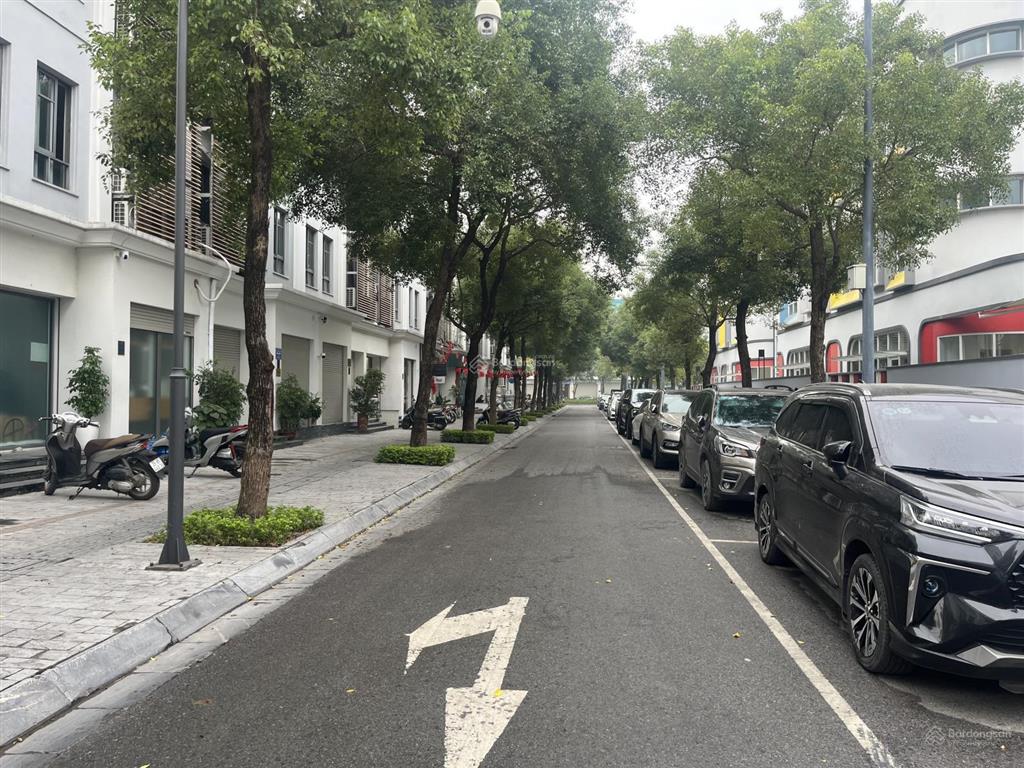 Bán căn shophouse 170m2 góc tại khu đô thị the manor nguyễn xiển