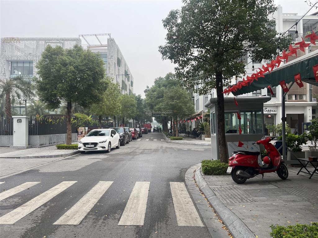 Bán căn shophouse 170m2 góc tại khu đô thị the manor nguyễn xiển