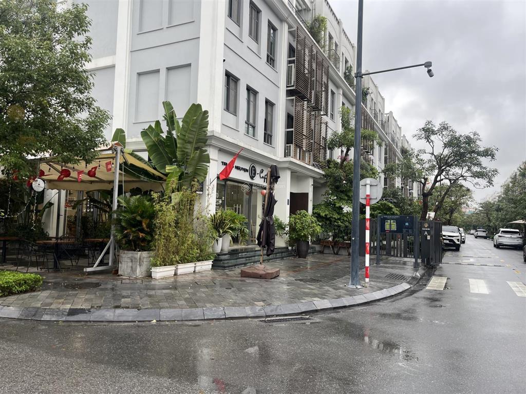 Bán căn shophouse 170m2 góc tại khu đô thị the manor nguyễn xiển