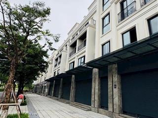 Cần bán căn shop góc 160m2 có gói vay bank 36 tháng lãi 0% the manor central park