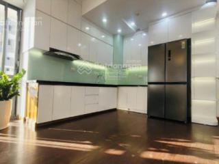 Cho thuê gấp rất rẻ 2n góc 99m cực rộng nhà mới sạch11tr usilk đảng cấp có lot ôtô tô hữu hà đông