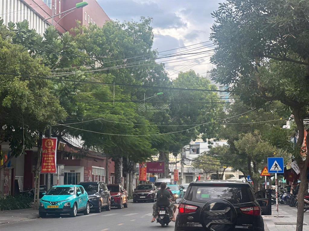Nhà đẹp giá tốt dt 91.6m2 ngang 5 đường hai bà trưng rộng 20m phường nha trang gần biển