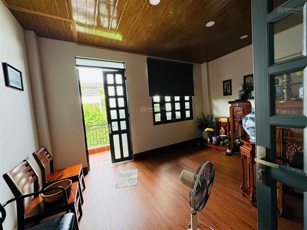 Sổ hoàn công  nhà 3 tầng * 100mv đường văn tiến dũng kđt vcn phước hải