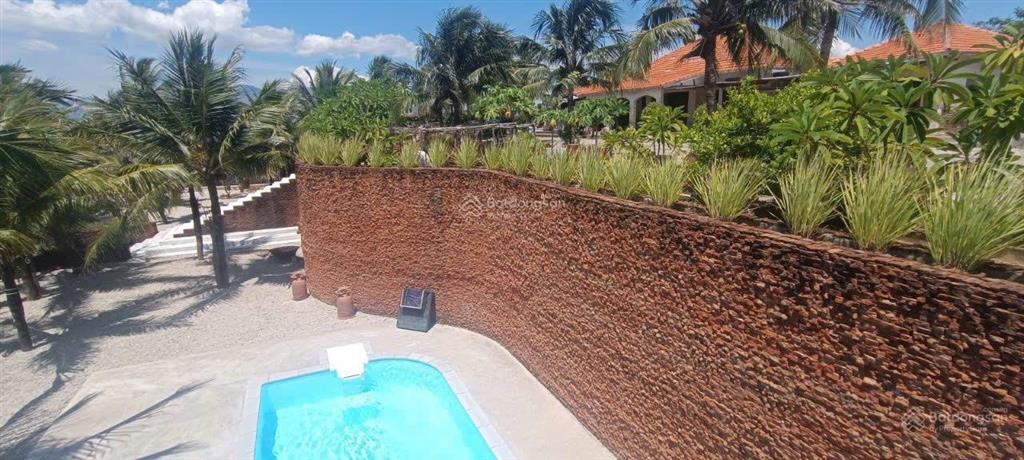 Chỉ 27tr/m2  siêu phẩm dt 7934 m2 vị trí mặt biển khu du lịch dốc lết, phường ninh hải, ninh hoà