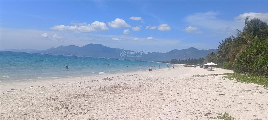 Siêu phẩm mặt biển dốc lết, phường ninh hải, ninh hoà dt 7394m2 (có 2000m2 thổ cư ) giá tốt 23tr/m2