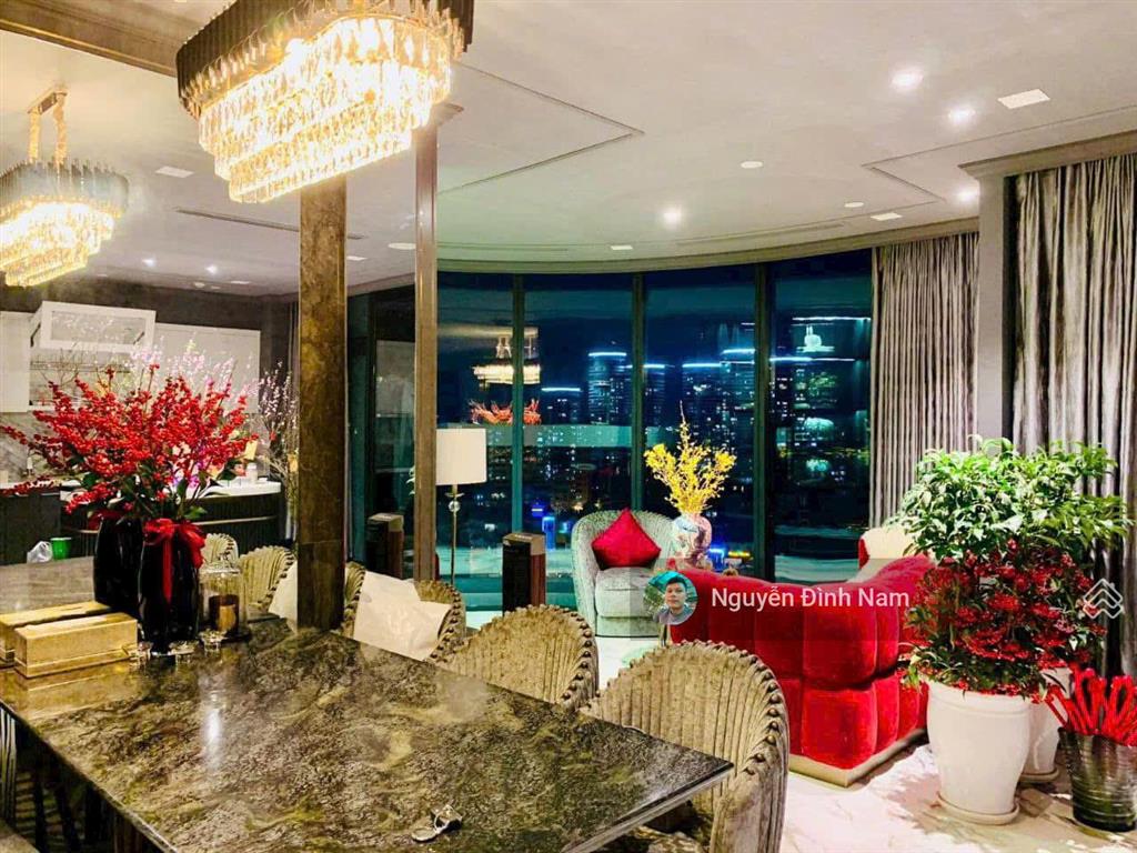 Bán căn hộ cao cấp vinhomes golden river 3pn vòng cung, nội thất đầy đù đã có sổ hồng hình thực tế
