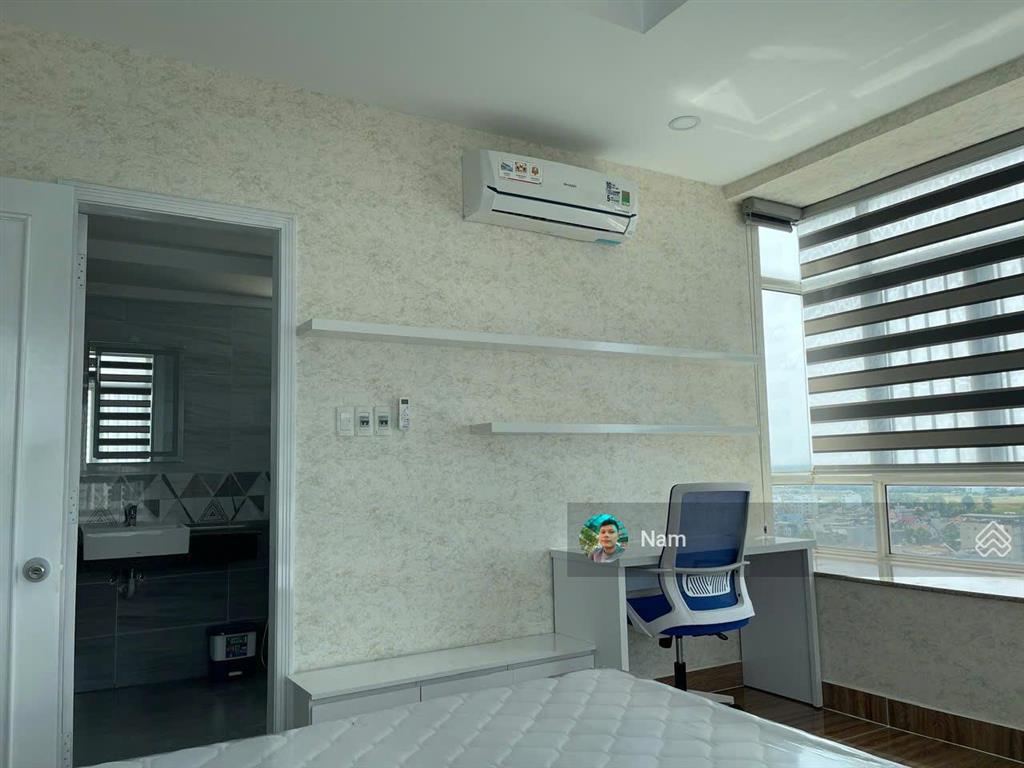 Bán căn hộ phú hoàng anh 3pn 129m2 tầng cao  nhà decor, giá giảm còn 4,780 tỷ call 0949 656 ***