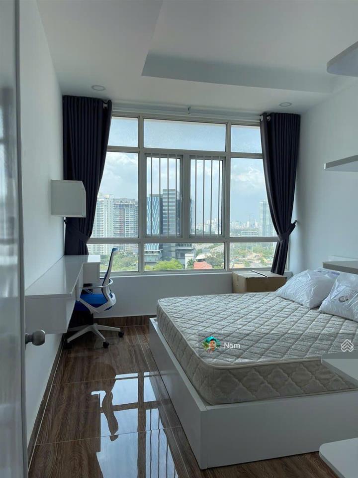 Bán căn hộ phú hoàng anh 3pn 129m2 tầng cao  nhà decor, giá giảm còn 4,780 tỷ call 0949 656 ***