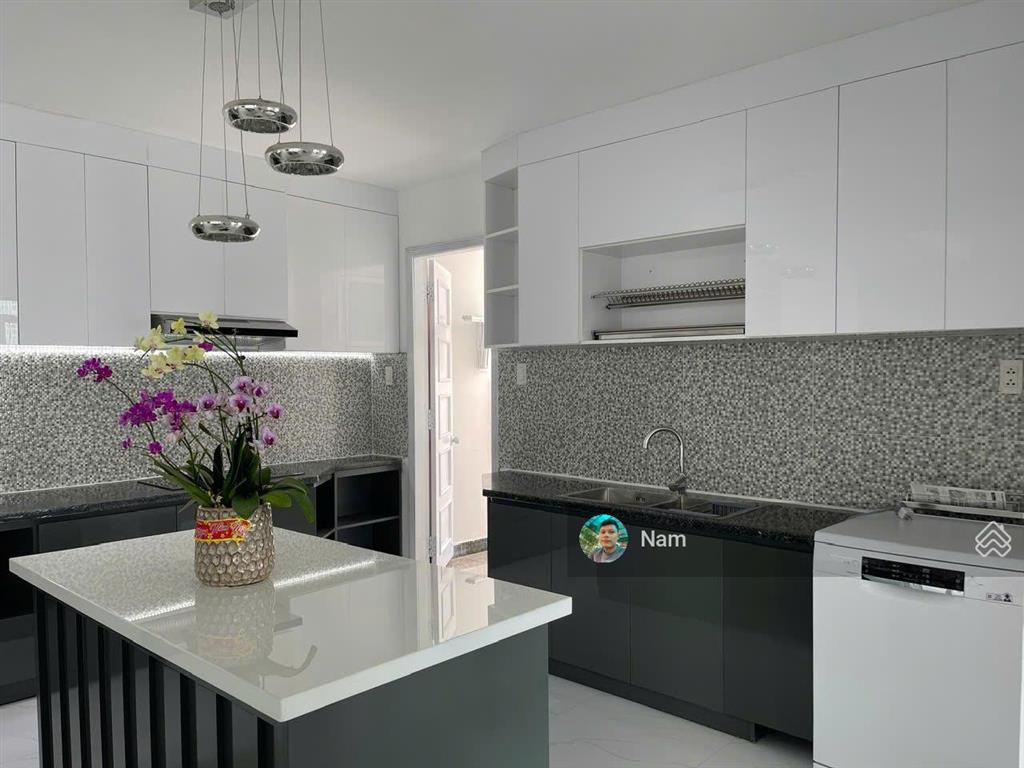 Bán căn hộ phú hoàng anh 3pn 129m2 tầng cao  nhà decor, giá giảm còn 4,780 tỷ call 0949 656 ***