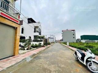 Cần bán 68m2 đất dv song phương, hn, không lỗi gì, giá đầu tư, sổ đỏ pl sẵn sàng sang tên