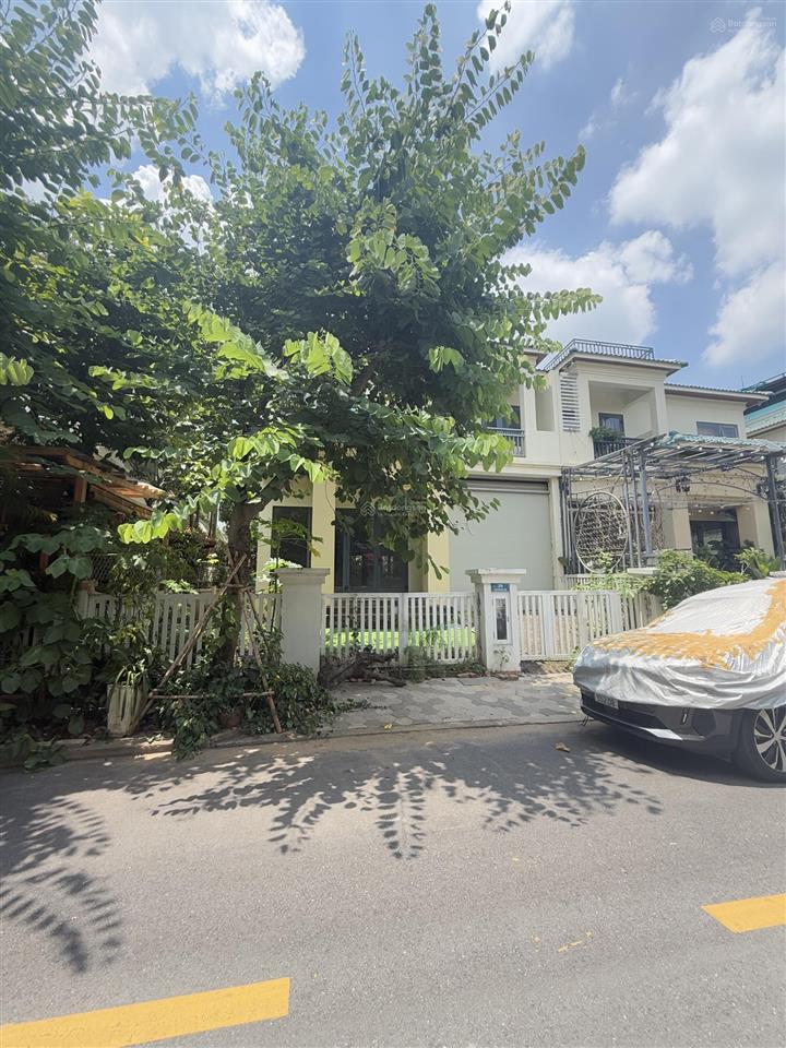 Bán biệt thự đơn lập 200m2 senturia vườn lài an phú đông