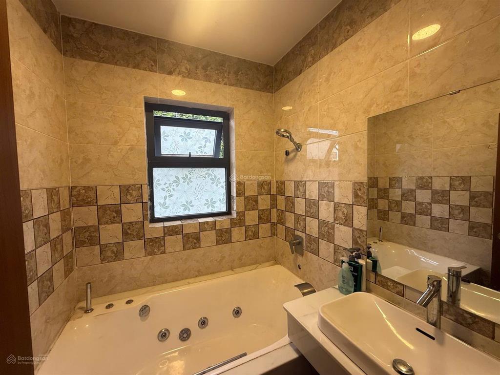 Bán căn góc senturia vườn lài phường an phú đông