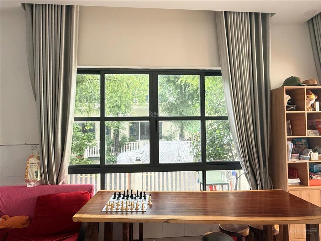 Bán căn góc senturia vườn lài phường an phú đông