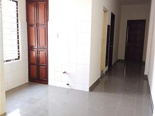 Bán gấp chung cư him lam đồng diều, p4, q8 thang bộ lầu 1