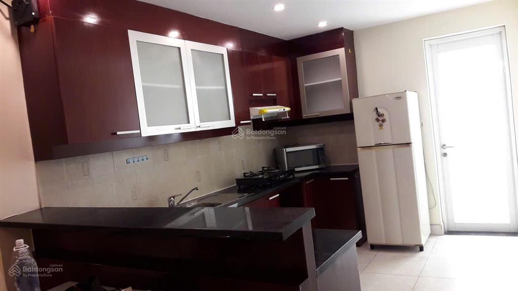 Cần cho thuê căn hộ hùng vương plaza q5 dt 130m2, 3 phòng ngủ, 3 wc, view thoáng mát giao thôn