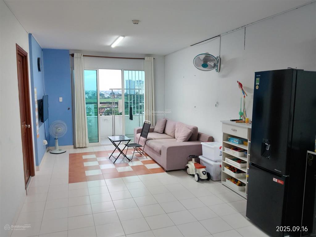 Cần cho thuê căn hộ hùng vương plaza q5 dt 130m2, 3 phòng ngủ, 3 wc, view thoáng mát giao thôn