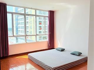 Bán căn hộ duplex giai việt  854 tạ quang bửu. diện tích 215m2, 3 phòng ngủ, 4wc sổ hồng