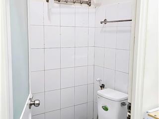 Cần bán gấp căn hộ 212b nguyễn trãi thang bộ tầng 2, trung tâm quận 1