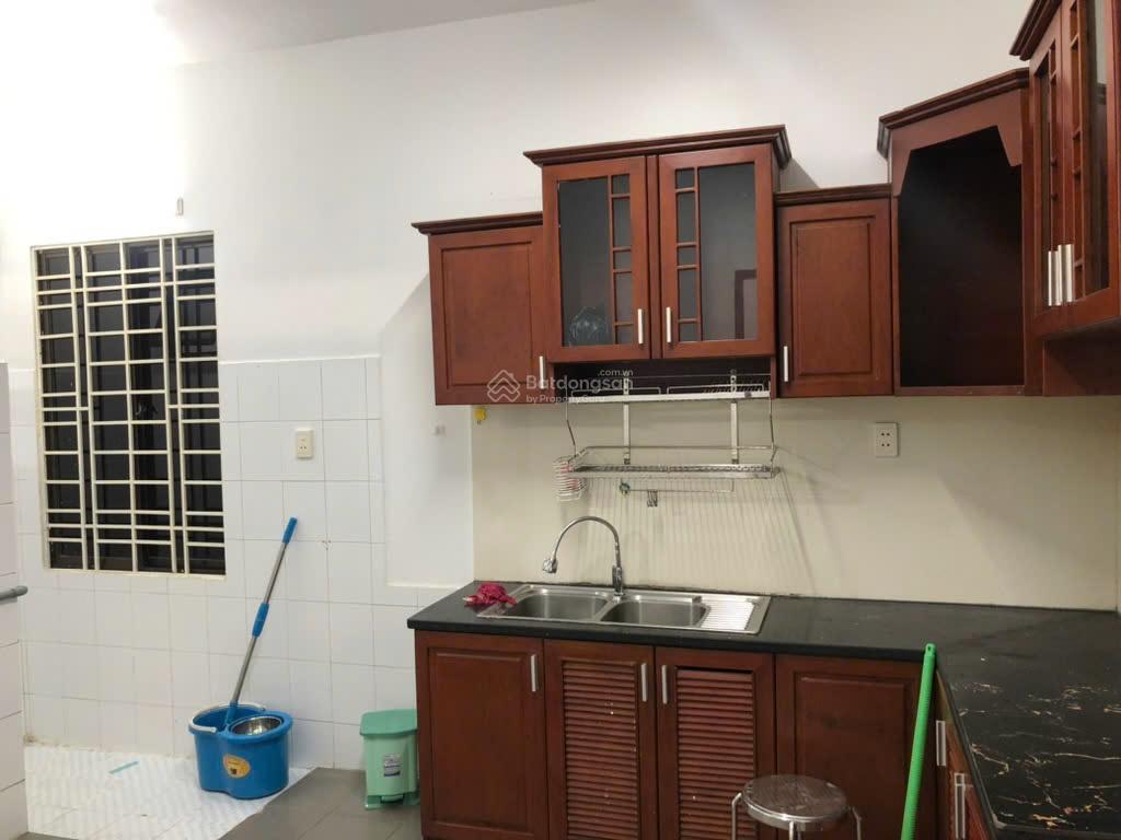 Bán gấp chung cư him lam đồng diều, p4, q8 thang bộ lầu 4