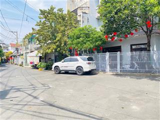 Góc 2 mặt tiền hẻm xe hơi 55m2 ngay dh ngân hàng chỉ 4.3 tỷ, alo 0915 479 *** xem nhà