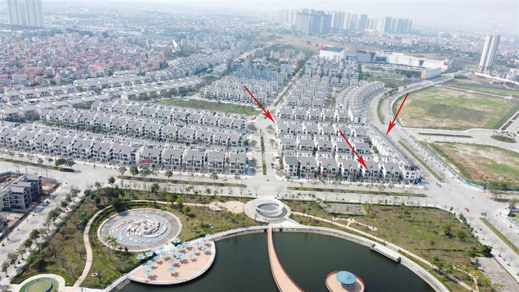Cho thuê biệt thự hoàn thiện full điều hòa, hd dài hạn, phù hợp văn phòng kết hợp ở.  0976 883 ***