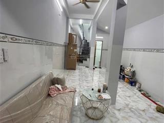 Nhà đẹp giáp tên lửa hẻm 5m chiến lược, xây mới 60m2, 1 trệt 1 lâud đúc kiên cố, shr giá 2.95 tỷ
