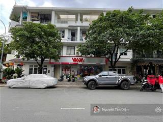 Vị trí vip đối diện chung cư thuộc an bình dĩ an bình dương 210m2 (1021) sổ hoàn công chỉ 26tỷ