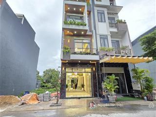 Nhà phố 3 tầng 66m2+ 28m2 đất sân vườn