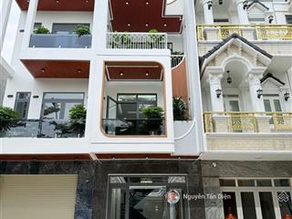 Nhà phố 3 tầng mặt tiền kinh doanh sổ hồng hoàn công