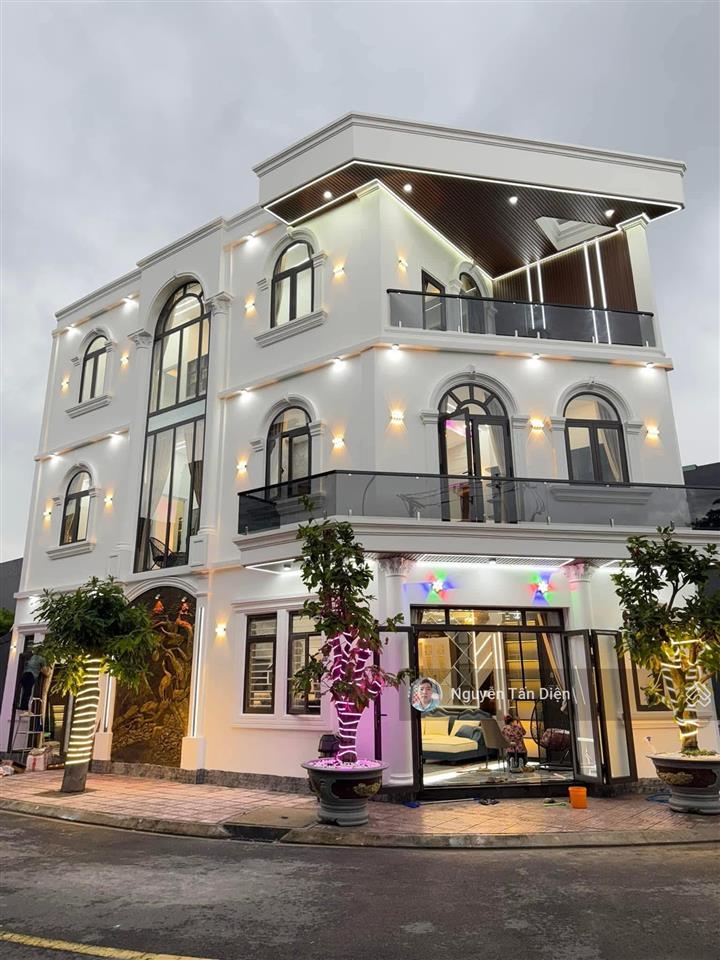 Góc 2 mặt tiền trong kdc an phú tp hồ chí minh tặng kèm full nội thất như hình chỉ 6 tỷ 150