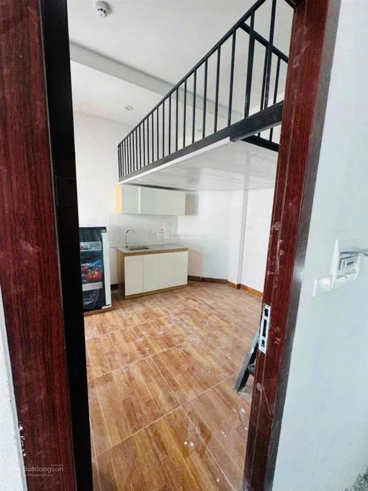 Bán căn nhà dòng tiền 6 tầng, mặt tiền 10m. giá 11.6 tỷ, vị trí khu vực ngã tư vạn phúc