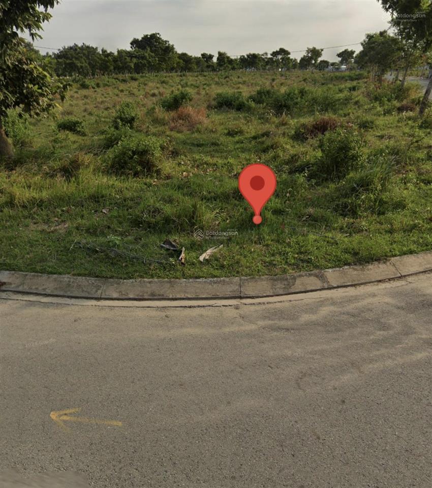 Chủ gởi bán lô góc đường số 7 & số 4 đối diện trần anh giá 7,5 tỷ.  0973 013 ***