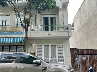 Nhà 1 trệt 2 lầu kdc dv đường sắt, đường nhựa thông, tp dĩ an