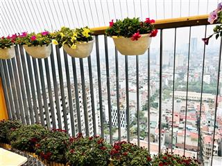 Chính chủ gửi bán căn 08 104m2, đầy đủ nội thất cơ bản, tầng cao view thoáng, ban công và 2 logia