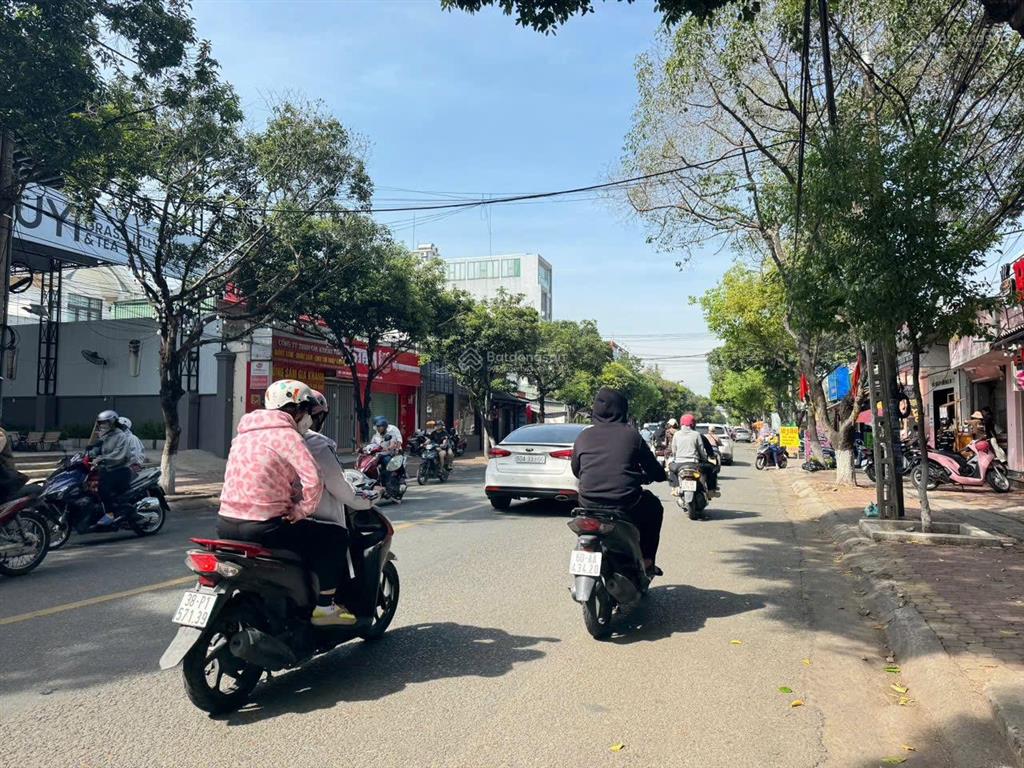 Bán nhà mặt tiền vị trí đẹp giá đầu tư phù hợp cho kinh doanh hoặc để ở 0948 128 ***